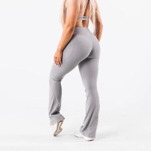 Alphalete Aura flare leg pants in light grey size XL